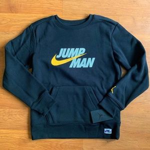 Kids Air Jordan Black Crew Neck Sweatshirt w Kangaroo Pocket size Lg.